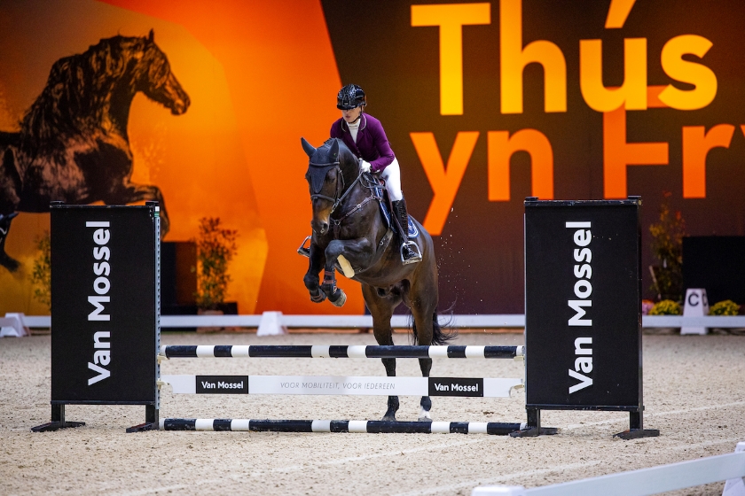 Dinja van Liere-LEEU22L485866a