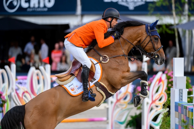 Harrie Smolder met Monaco Foto Nils Boesera