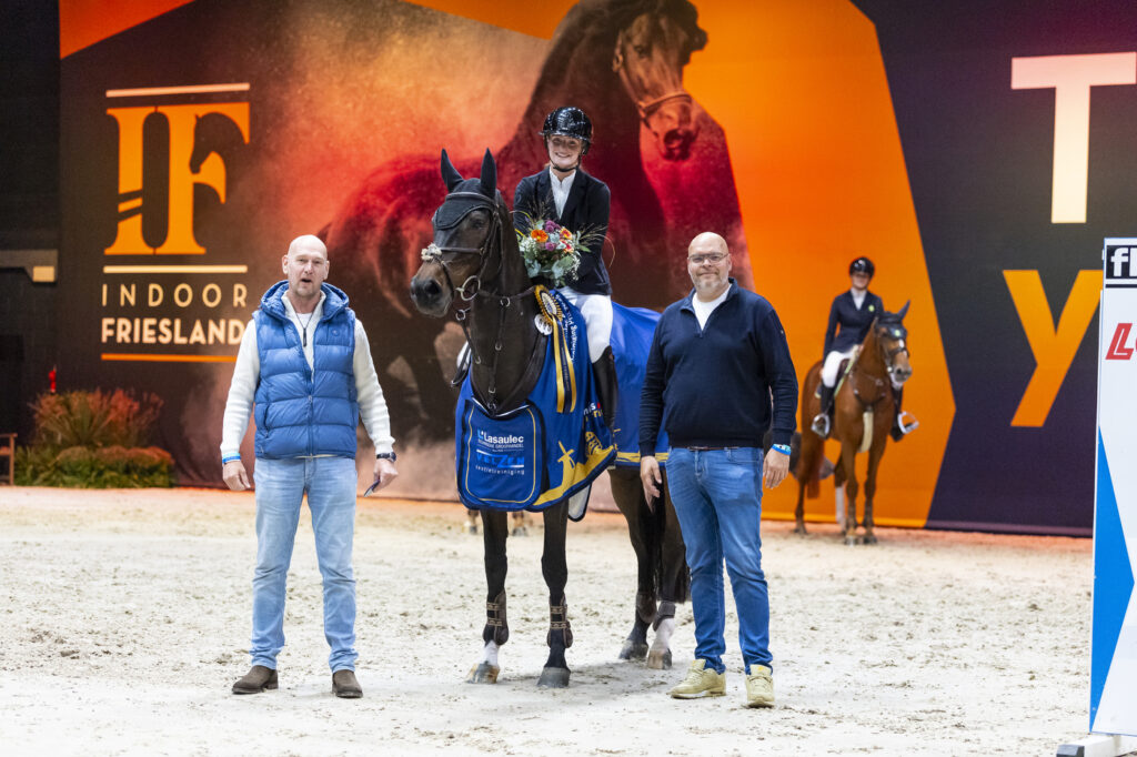 Jessie Wiefferink-Lord Tender Tarpania-LEEU25L49980