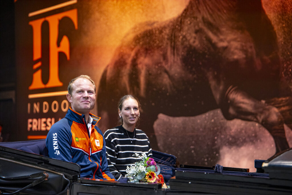 Opening-LEEU25L186606