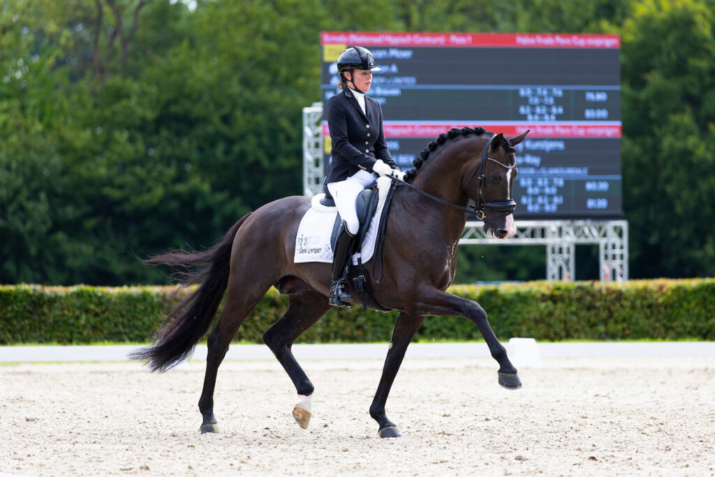 Renate van Uytert-van Vliet-Extreme US-ERME25L12056